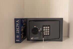 Luxury Station Suite