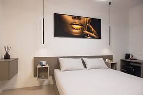 Luxury Station Suite