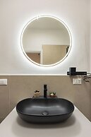 Luxury Station Suite