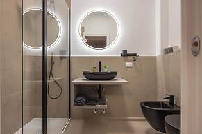 Luxury Station Suite