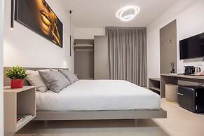 Luxury Station Suite