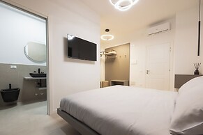 Luxury Station Suite