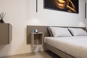 Luxury Station Suite