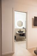 Luxury Station Suite