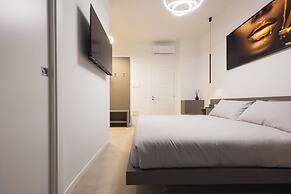 Luxury Station Suite