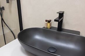 Luxury Station Suite