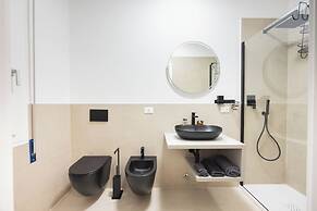 Luxury Station Suite