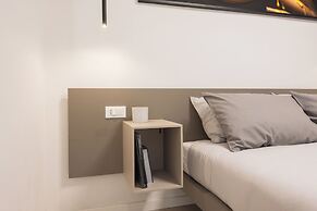 Luxury Station Suite