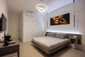 Luxury Station Suite