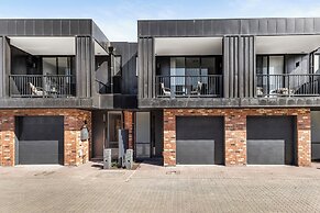 Foundry Lane Apartments by Urban Rest