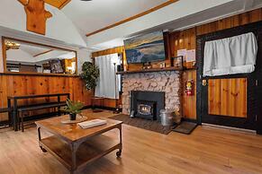 The Red Cabin - Cozy Cottage