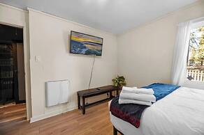 The Red Cabin - Cozy Cottage