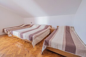 Apartment Miskic 4