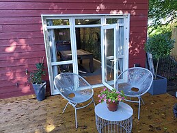 Romantic Chalet- Hot Tub- Games Room-stream-views