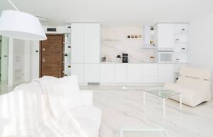 Emirates White Sensation