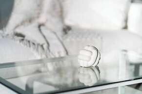 Emirates White Sensation