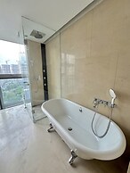 ZHome-Luxury Three bedroom Suite