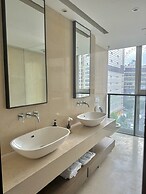 ZHome-Luxury Three bedroom Suite