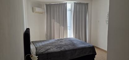 Marathon Beach Apartment With Shared Pool