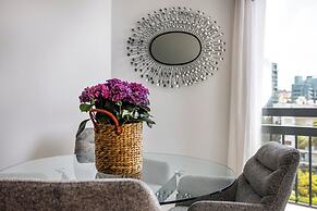 Marathon Beach Apartment With Shared Pool