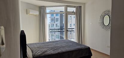 Marathon Beach Apartment With Shared Pool