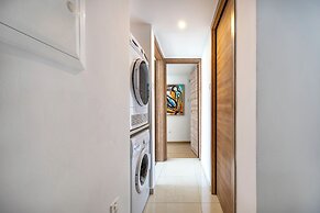 Marathon Beach Apartment With Shared Pool