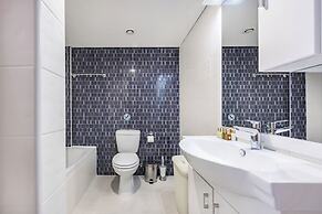 Marathon Beach Apartment With Shared Pool