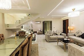 Imperial & Inviting 3bdr Duplex w/ Roof @new Cairo