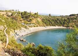 Stara Stone House Tranquil Garden Dazzling View