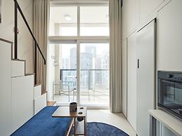 UH FLAT SIGNATURE GANGNAM