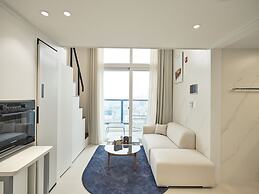 UH FLAT SIGNATURE GANGNAM