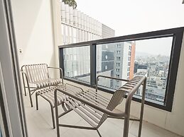 UH FLAT SIGNATURE GANGNAM