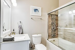 4 Mi to Dtwn Indianapolis: Updated Home w/ Yard!