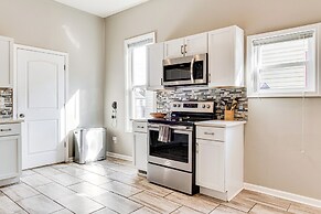 4 Mi to Dtwn Indianapolis: Updated Home w/ Yard!