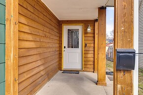 4 Mi to Dtwn Indianapolis: Updated Home w/ Yard!