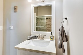 4 Mi to Dtwn Indianapolis: Updated Home w/ Yard!