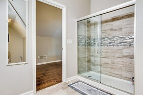 4 Mi to Dtwn Indianapolis: Updated Home w/ Yard!