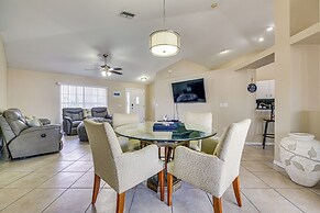 Private Pool & Spa: Airy Gem w/ Yard in Cape Coral