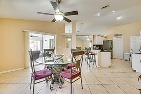 Private Pool & Spa: Airy Gem w/ Yard in Cape Coral