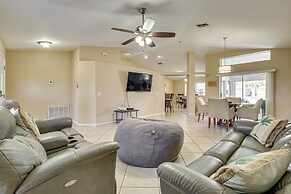 Private Pool & Spa: Airy Gem w/ Yard in Cape Coral