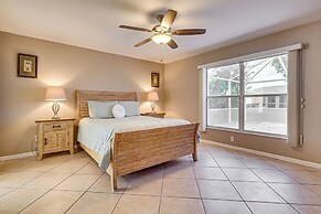 Private Pool & Spa: Airy Gem w/ Yard in Cape Coral