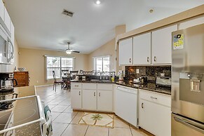 Private Pool & Spa: Airy Gem w/ Yard in Cape Coral