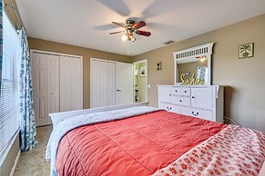 Private Pool & Spa: Airy Gem w/ Yard in Cape Coral