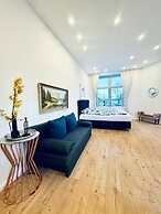 Spacious 3BR Near Kaufpark Alterlaa