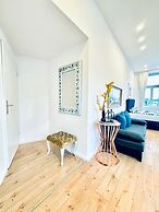 Spacious 3BR Near Kaufpark Alterlaa