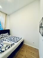 Spacious 3BR Near Kaufpark Alterlaa