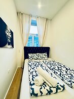 Spacious 3BR Near Kaufpark Alterlaa