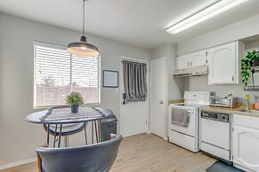 Walk to Conveniences: Tempe Condo w/ Pool!
