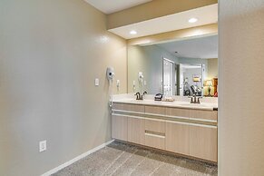 On Thousand Hills Golf Course: Condo w/ Sunroom