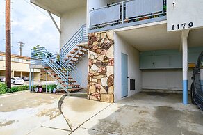 Modern Cozy Retreat Stylish Stay With Patio Parking